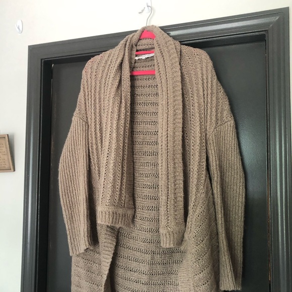 Cupcakes and cashmere oversized long open front knit brown cardigan shawl - Picture 2 of 8